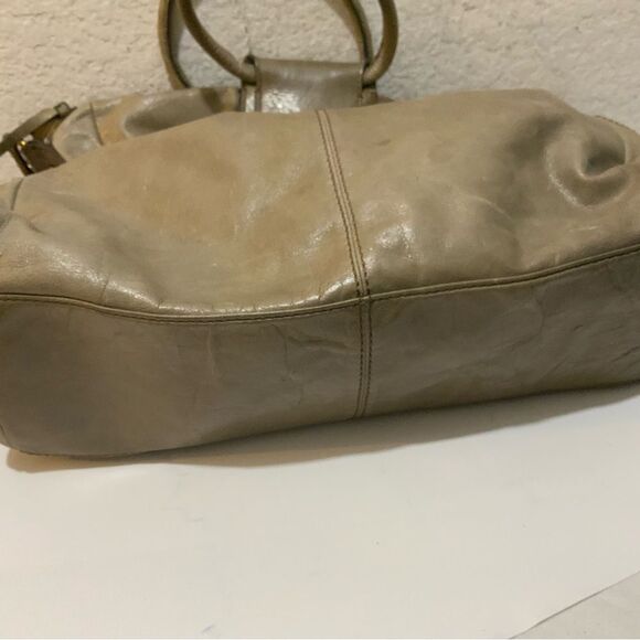 Hobo International gorgeous metallic taupe genuine leather hobo bag - Picture 9 of 15